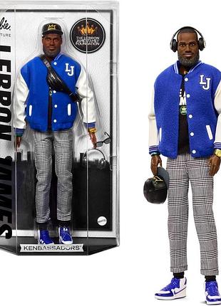 Barbie signature kenbassadors lebron james лялька колекційна спортивна куртка-бомбер аксесуари навушники та сонцезахисні окуляри