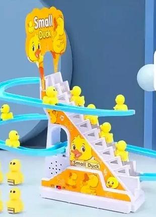 Интерактивная игрушка горка-трек с подъемником small-duck 3 утят на горке с музыкой