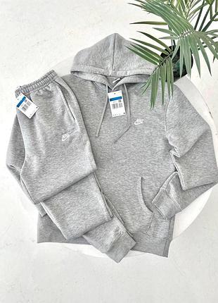Мужской костюм nike серый с вышитым логотипом (худи + штаны на манжетах)
