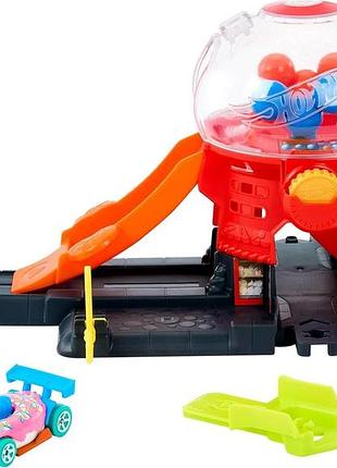 Hot wheels city магазин жувальна гумка ігровий набір та металевий автомобіль у вигляді пончика 1:64 для дітей 3+ jbm62