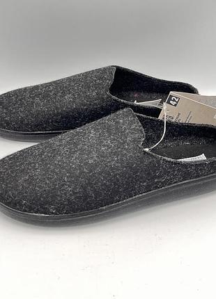 Тапки town land hausschuhe / slippers 42 eu 27 см сірий 4066627558139 00-00001526