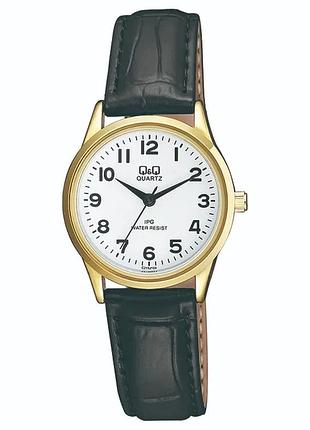 Женские часы q&q c215j104y золотистый корпус чёрный ремешок водозащита 30 м белый циферблат арабские цифры