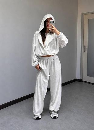 Костюм велюровый женский классный