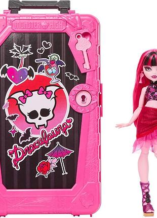 Monster high straszysekrety серія 7 моторошні канікули draculaura набір: лялька валіза та аксесуари-сюрпризи включно з одягом
