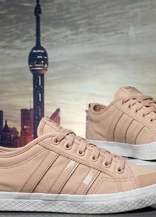 Кеди adidas  модель: nizza (артикул: db3421)країна виробник: в'єтнам (made in vietnam) розмір 41 ⅓ устілка 26 см. матеріал верху: текстиль (канвас)