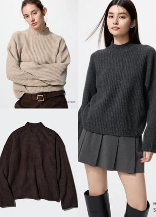 Вязаный свитер uniqlo из пряжи soufflé yarn (воротник-стойка)