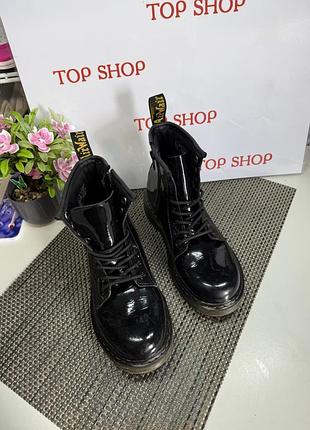 Оригинальные ботинки кожаные лакированные dr.martens 8