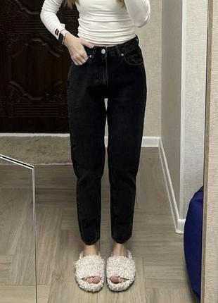 Джинси чорні zara mom