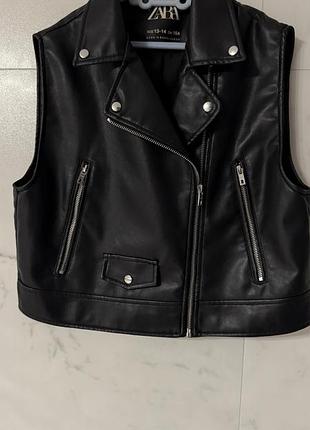 Безрукавка еко шкіра zara