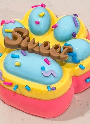 Игрушка эксклюзивная таба лапка sweet трехцветная сквиш антистресс лапка котика для детей (l_13393)