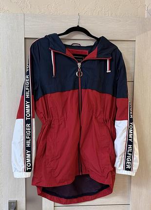 Вітровка жіноча tommy hilfiger різнокольорова