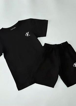 Комплект шорти+футболка calvin klein