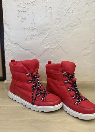 Черевики жіночі tommy hilfiger червоні