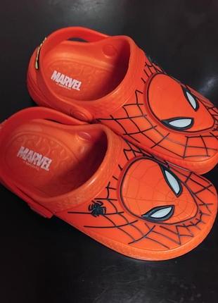 Крокси  marvel spider-man 29 poзмір, 19 см.