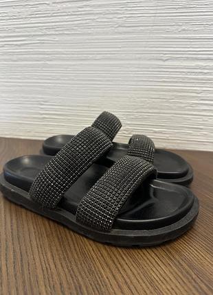 Шлепки zara