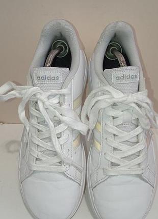 Брендовые кроссовки adidas. 5