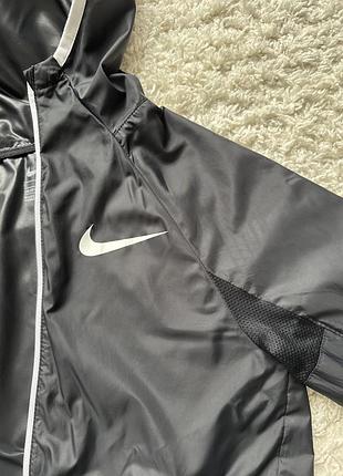 Вітровка універсальна nike чорна 5