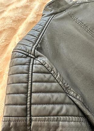 Куртка чоловіча pull bear шкіряна чорна розмір m 9