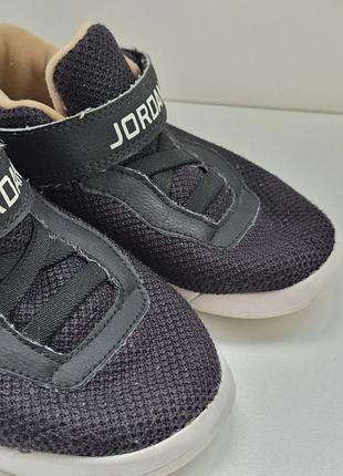 Кросівки 27 розмір,  jordan 9