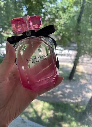 Жіноча парфумована вода victoria's secret bombshell 100 мл з магнітною стрічкою