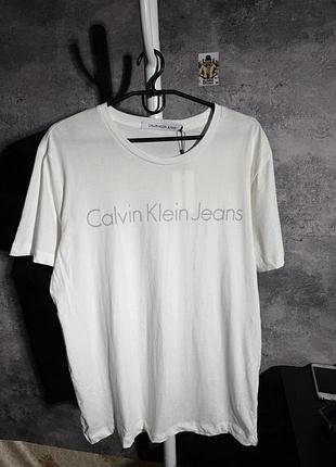 Футболка чоловіча calvin klein біла розмір xl