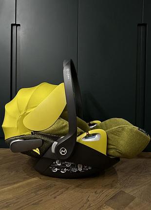 Автокрісло-переноска cybex cloud q plus 2
