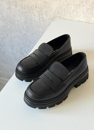 Жіночі лофери calvin klein чорні шкіряні