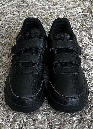 Кросівки adidas 35 розміру 3