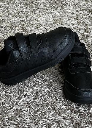 Кросівки adidas 35 розміру 2