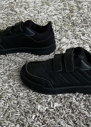 Кросівки adidas 35 розміру 5