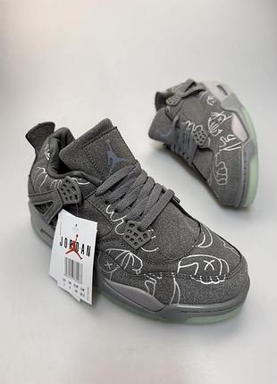 Кросівки  nike air jordan 4 retro kaws grey
