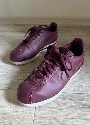 Кросівки nike бордові