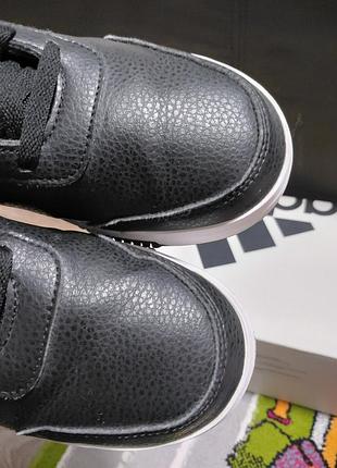 Кросівки adidas 38 р 5
