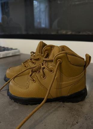 Черевики для хлопчика nike коричневі, розмір 23.5, довжина устілки 13 см