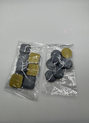 Захисні силіконові накладки на ніжки меблів.