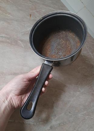 Металевий ківш з пластиковою ручкою для господарства ковш кастрюля.