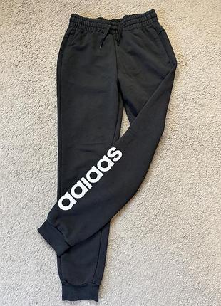 Спортивні штани чоловічі adidas чорні