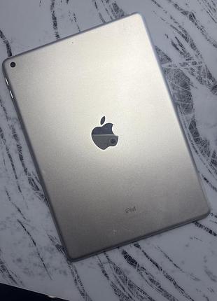 Планшет apple ipad 6-го покоління 32 гб 2