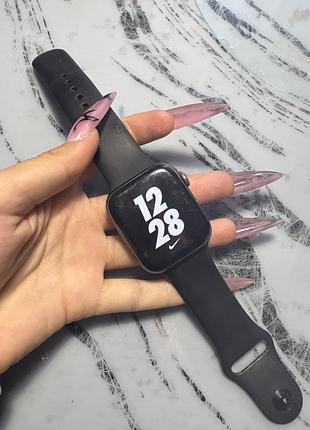 Apple watch 4 series 16 гб 80% акб в дуже хорошому стані!!!