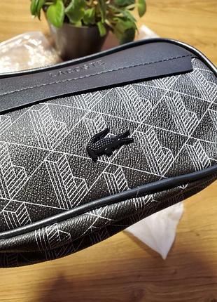 Чорна барсетка lacoste / сумка через плече lacoste monogram / брендова сумка lacoste / барсетка лакост чорна / месенджер lacoste з ременем / сумка lac