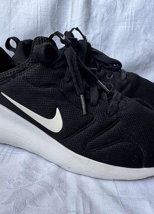 Черные кроссовки найк nike kaishi 2.0 с дышащим сетчатым верхом и контрастным белым логотипом р. 41 26 см