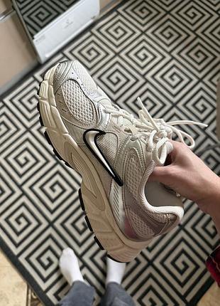 Кросівки  nike v5 rnr 2