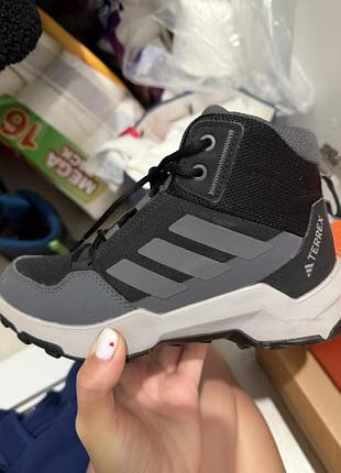 Черевики для хлопчика adidas terrex чорні, сірі