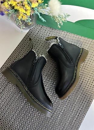 Оригінальні черевики челсі dr.martens 4