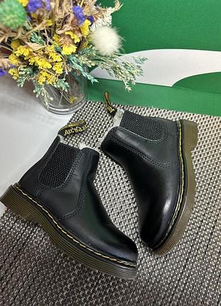 Оригінальні черевики челсі dr.martens 6