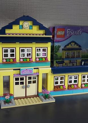 Конструктор lego friends середня школа хартлейк сіті 41005