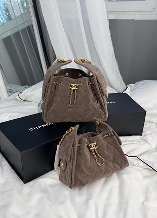 Сумочка замшева chanel 25 small handbag taupe suede with gold hardware