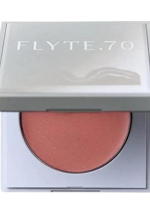 Рум'яна flyte.70 компактні tenderness