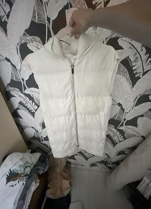 Жилетка mango пух xs-s