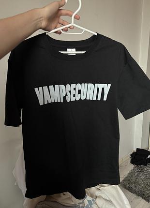 Футболка vampsecurity чорна оверсайз з вишивкою, розмір m